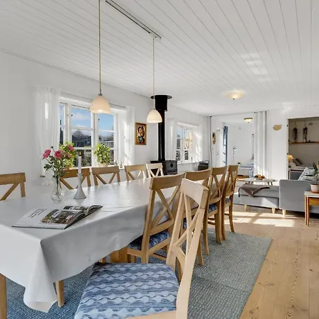 Feriehus 3 Bedroom Gorgeous In Broager