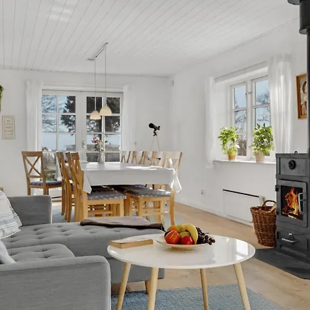 3 Bedroom Gorgeous In *