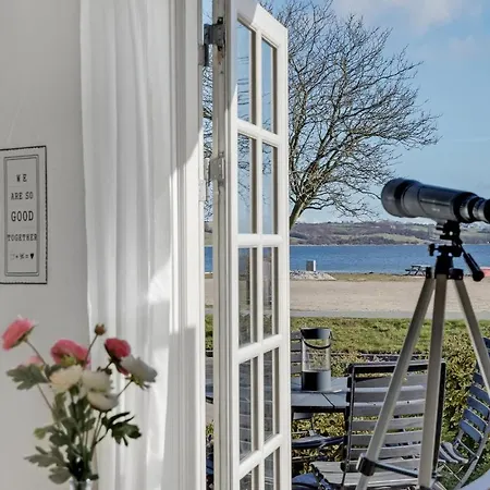 Feriehus 3 Bedroom Gorgeous In